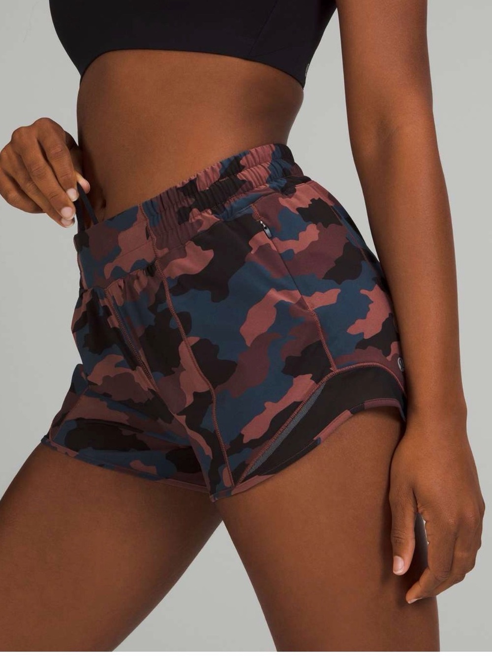 Lululemon Hotty Hot Low-Rise Lined Cano Shorts Size: 6